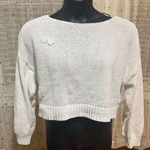 LC Lauren Conrad White Cropped Sweater with Daisy Accents